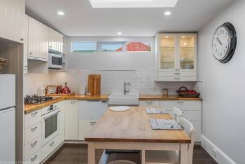 Warm Inviting, and Luxurious The Manor, Sandy Bay (foto 4)