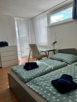 Sunny apartment near the center, Bratislava (fotografie 2)