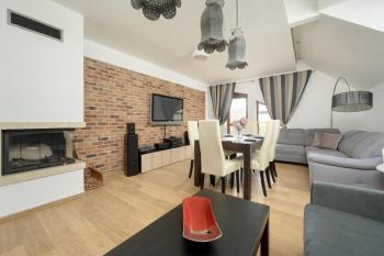 Jasny Dwupoziomowy Apartament we Wrocławiu by Noclegi Renters, Breslau (Foto 5)