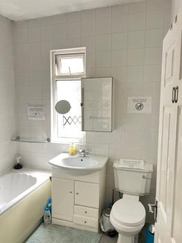 Budget private bedrooms w dedicated bath MediaCity, MUFC Salford, Manchester (foto 4)