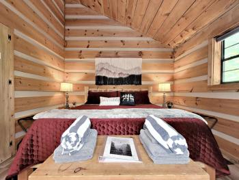 Romantic, Private Cabin in Smokies Hot Tub Firepit, Sevierville (fotografie 5)