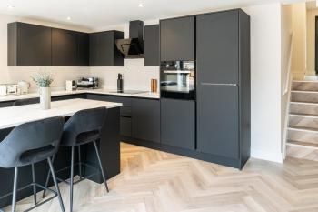 Luxury 4BDR House By Torr Property Group Contractors Accommodation With Free Gated Secure Parking & Private Patio Garden Liverpool, Liverpool (Foto 4)