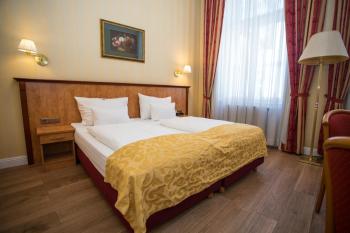 Pension Opera Suites I Self Check In I AC in all rooms, Vienna (photo 3)