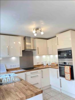 Kingmaker House, Free Driveway Parking and Garden! Fully Equipped, Sleeps 5 Guests, Northampton (Foto 3)
