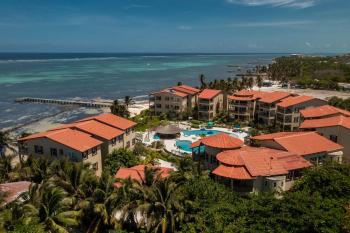 Residences at Barrier Reef 11A Garden View 2 BR by Stay Floreo, San Pedro (foto 4)