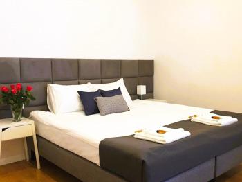 Vista Residence Spire- Free Underground Parking - City Center - Self Check-in, Varsovie (photo 3)