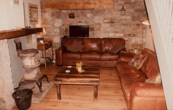 Cottage at the heart of Teapot Lane Glamping, Castlegal (фото 4)