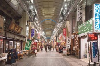 2階建1棟貸しの寝室4部屋 無料高速Wi-Fi, Yokohama (foto 2)