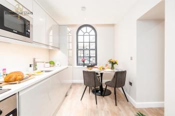 Exceptional Apartment & Gorgeous Interior & King size bed, Leeds (Foto 4)