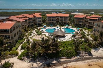 Residences at Barrier Reef 15A Garden View 1 BR by Stay Floreo, San Pedro (foto 2)