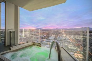 Romance Phenthouse at Palms Place, Las Vegas (photo 2)