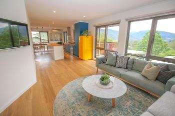 Bright Views, Bright (fotografie 5)