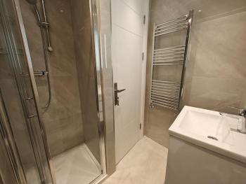 Luxury 1-Bed Flat in Acton, Londyn (zdjęcie 5)