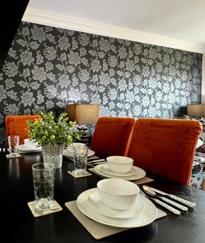 Stylish Modern Flat with Juliet Balcony & Parking, Glasgow (Foto 3)