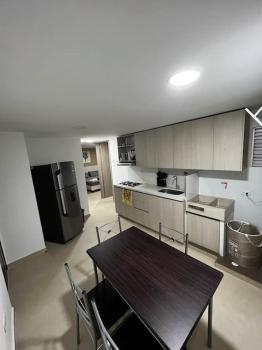 Apartamento 2BR Parqueadero y Piscina 502, Medellín (Foto 2)
