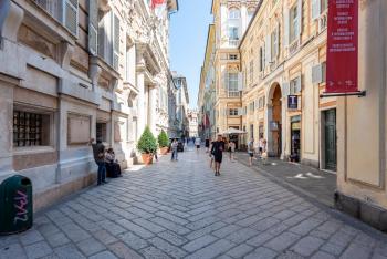 JOIVY Excellent 2-bed flat in Genoa's Old Town, Janov (fotografie 5)