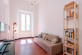 JOIVY Excellent 2-bed flat in Genoa's Old Town, Janov (fotografie 3)