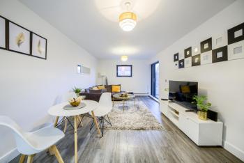Modern 2 Bed Apartment with Central Location, Birmingham (foto 2)