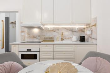 Quiet and stylish apartment near Wenceslas Square, Прага (фото 4)