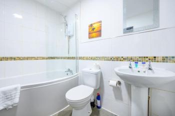 F10GH - Stylish Apartment in Green Hill House, Leeds (Foto 5)