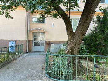 Stadium apartment, Bratislava (Foto 2)