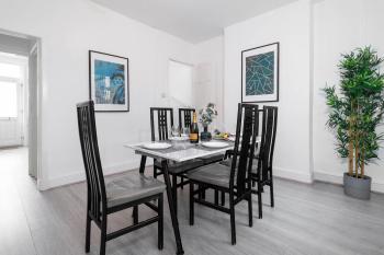 Three Bedroom House - Garden - Parking - Wifi - Netflix - Top Rated - 11T, Birmingham (fotografie 4)