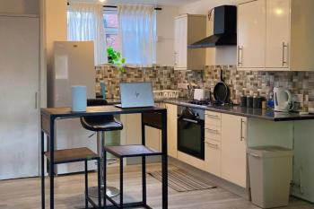 Fabulous 1Bed Apt with Balcony in Central Birmingham, Birmingham (foto 4)