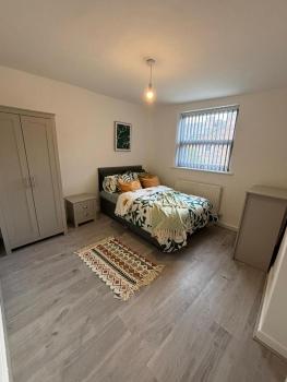Luxe spacious 5-Bed House in Liverpool, Liverpool (photo 2)