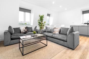 Two Bedroom Apartment - Balcony - Parking - Netflix - Wifi - 8MC, Birmingham (Foto 5)