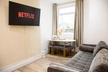 Entire Luxury Home in Old Trafford, next to MUFC, Manchester (Foto 2)