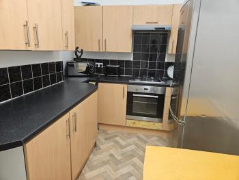 Liverpool Haven, Stylish and Spacious 3-Bedroom Apartment with City Access, Liverpool (photo 5)