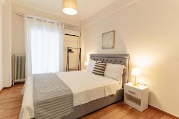 Athens downtown apartment 2bd-2ba, Афины (фото 2)