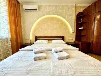 ApartPoltava Вишукані просторі апартаменти, Аграрний університет, звітна документація, Poltava (fotografie 3)
