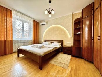 ApartPoltava Вишукані просторі апартаменти, Аграрний університет, звітна документація, Poltava (fotografie 5)