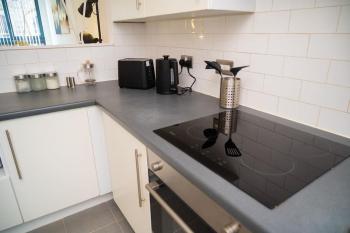 Modern City Centre Two Bedroom Suite & NETFLIX & WIFI, Leeds (Foto 3)