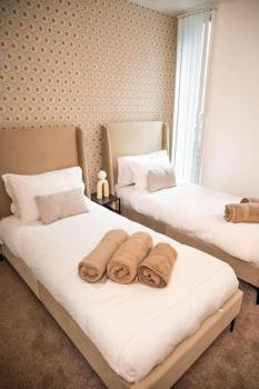 Modern City Centre Two Bedroom Suite & NETFLIX & WIFI, Leeds (Foto 4)