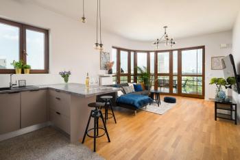 Luxury 2-bedroom Penthouse Warsaw Skyline 15m terrace, garage, gym, rooftop & only 500 m to METRO, Warsaw (photo 3)