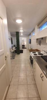 Beautiful basement apartment, very private and close to the metro, Stoccolma (foto 5)