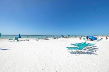 Bayview Unit, Balcony, Private Beach, Heated Pools, Pickle, Hot-tub, Gym, Beach to Bay!, Siesta Key (foto 3)