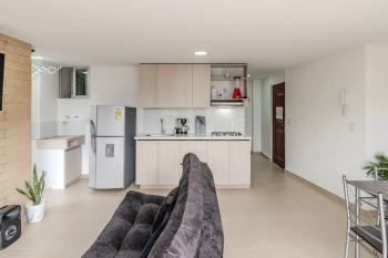 Apartamento en Laureles, con piscina y parquedero 401, Medellín (fotografie 4)