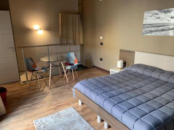 Demarete, Gela (fotografie 3)
