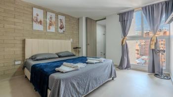 Apartamento en laureles con piscina, parqueadero 302, Medellín (Foto 5)