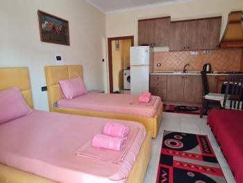 Veri's house, Tirana (photo 4)