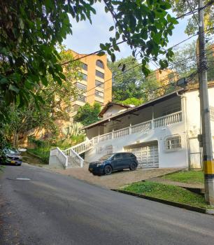 Luxury Villa at Poblado 6 BDRM Epic Manor, Medellín (fotografie 3)