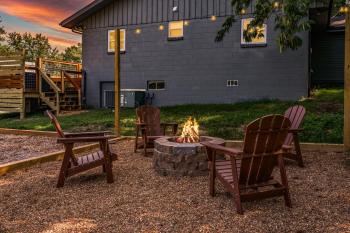 Central Location, Hot Tub, Theater, Grill, EZ Roads, Pigeon Forge (zdjęcie 4)