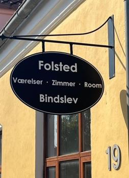 Folsted - Værelse 104 med eget badeværelse og fri parkering, Bindslev (foto 2)