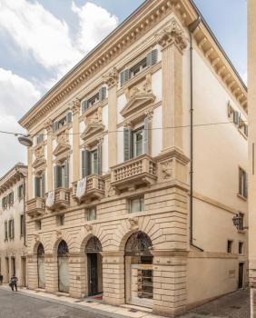 The Ambassador Apartment by Palazzo Monga, Verona (foto 5)