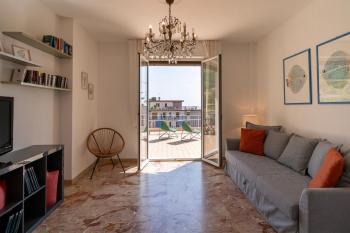 GuestHost - Lovely Sea View Apt with Terrace and Balcony, Poggio (zdjęcie 2)