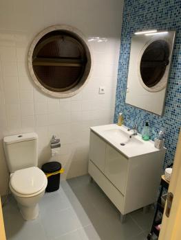 Shared Room with single bed in modern apartment, Costa da Caparica (foto 3)