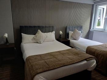 Kings Park Hotel, Glasgow (photo 4)